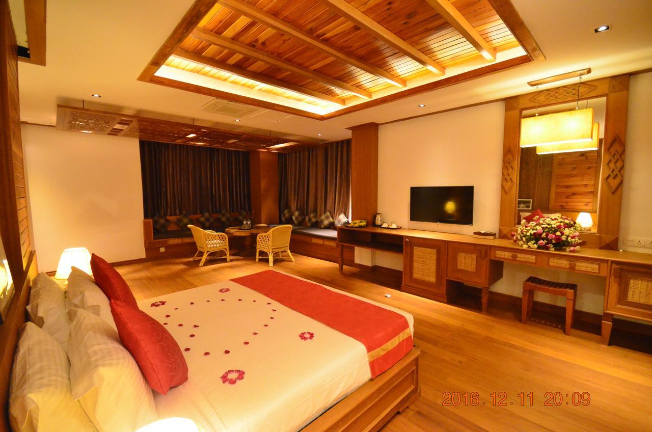 הסיפאו Hotel Thipaw מראה חיצוני תמונה