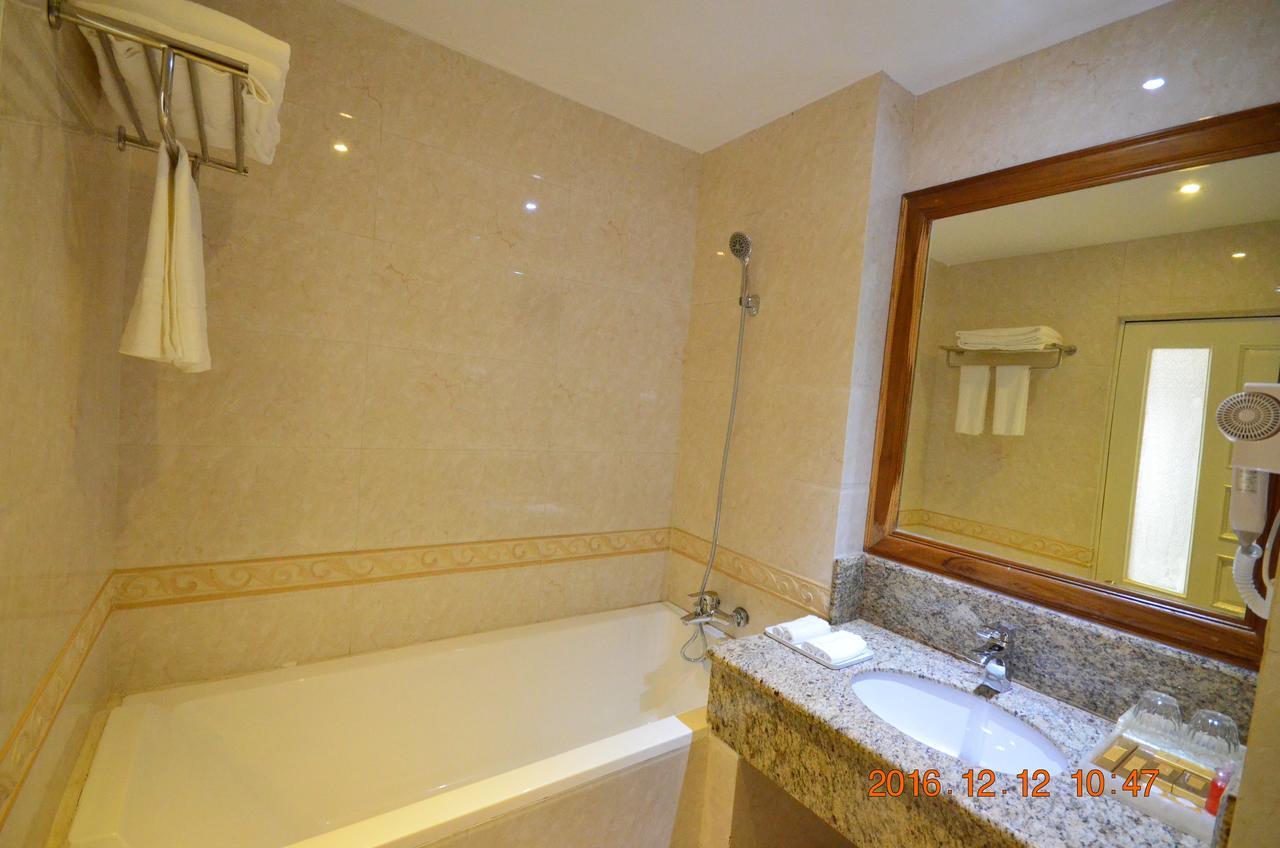 הסיפאו Hotel Thipaw מראה חיצוני תמונה